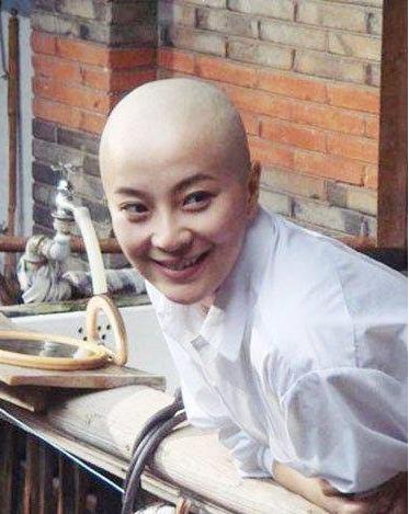 真正剃光头的女星,真剃光头的女明星
