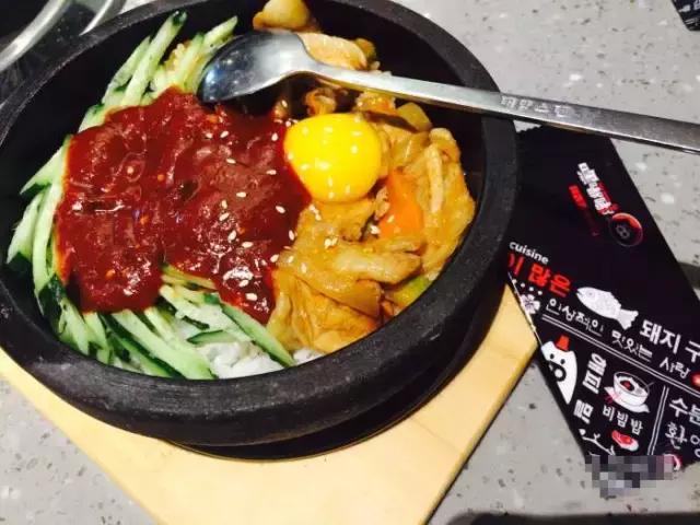 自从踏上重庆地铁2号线，减肥之路越来越远，美食吃得停不下来~