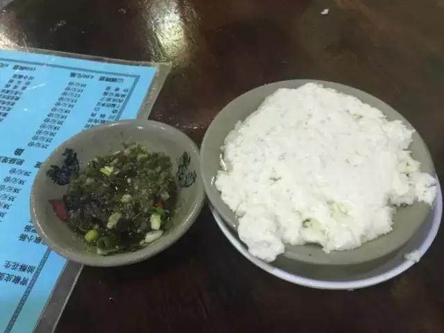 自从踏上重庆地铁2号线，减肥之路越来越远，美食吃得停不下来~