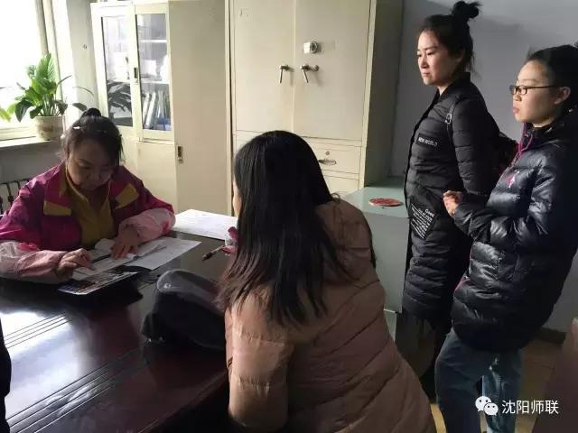 新生报名场面火爆,幼儿园报名火爆事件