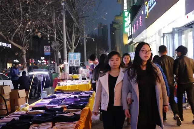 每一个与鱼化寨国际有染的人，都曾对这个小香港有难以言表的热忱