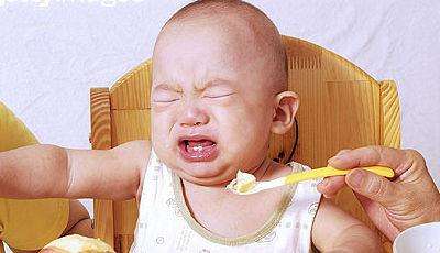 宝宝喝奶粉上火怎么办呢,宝宝喝奶粉上火可以配什么降火