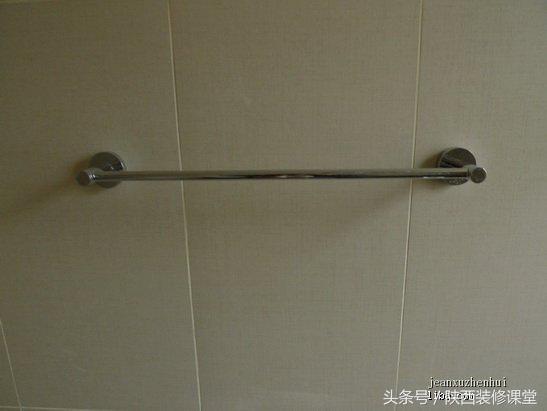 带天井的木头老房子,60平老房子一楼带院子