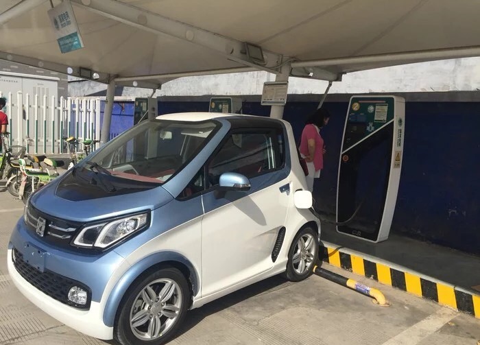 众泰电动车e200能干多少公里,电动车100元电费可以跑多少公里