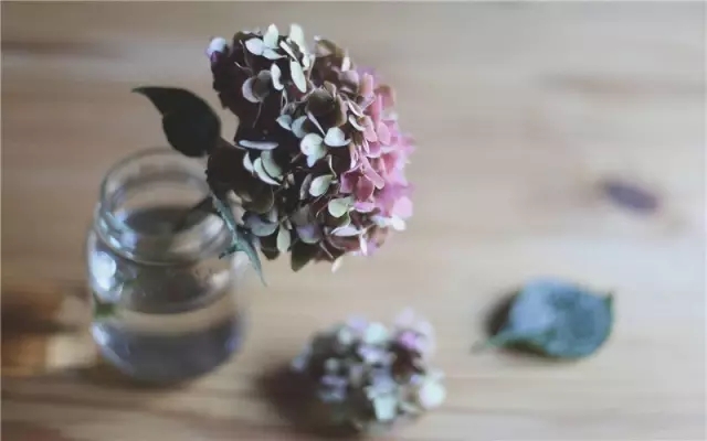 她25岁给人当后妈，后来离开福清去了台湾……