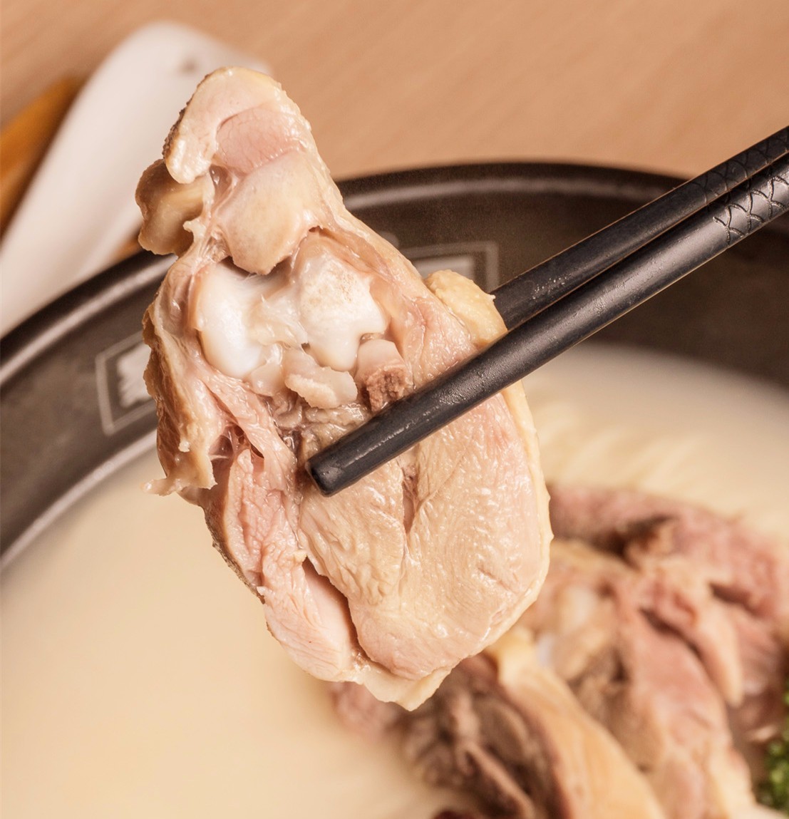 发春的季节，我只想吃你！