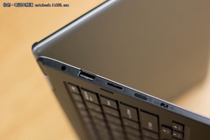 1899元翻转触控+4G内存+7小时续航：海尔简爱S11评测