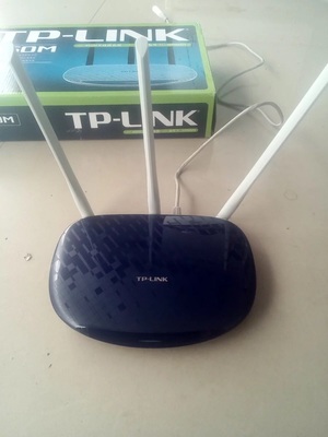 连接无线网络玩王者荣耀卡,wifi信号满格但玩王者荣耀延迟高