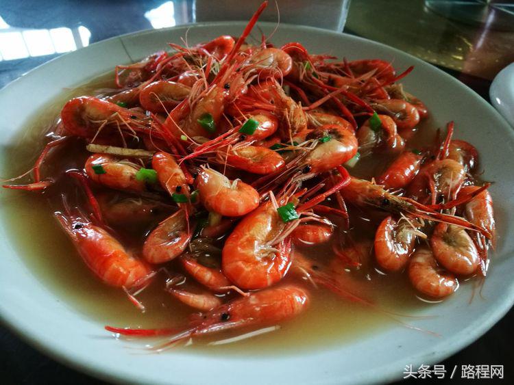 3月8日女神节，黎里古镇和内衣店聚集了一众男神女神？