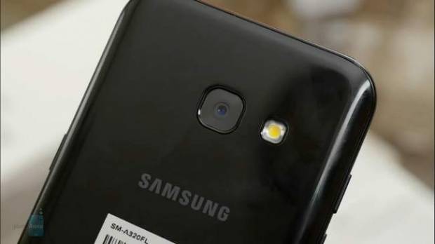 三星galaxya3手机发布,三星galaxya320174.7寸