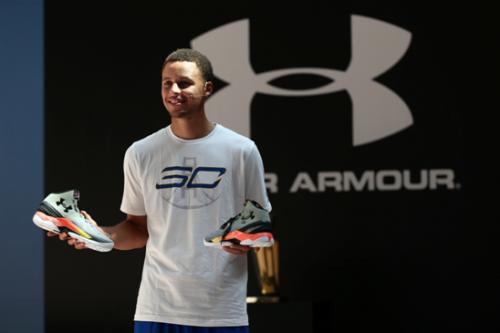 这些球鞋鞋底究竟都有什么奥秘呢?让我们来了解一下