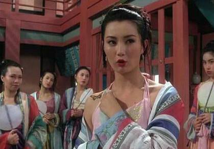 古代大臣被抄家，听说女眷会受到一种羞人的刑罚