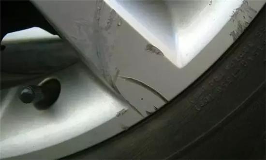 轮毂变轻增加油耗吗,轮毂以大换小