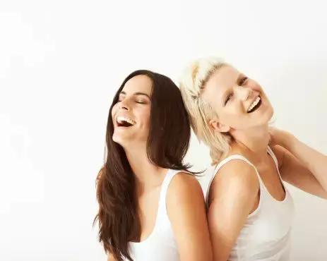 烫染发怎么没那么伤头发,烫头染发需要注意哪些