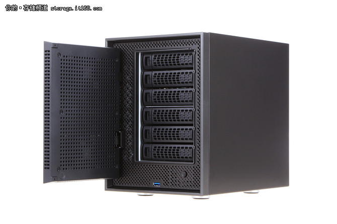 中小企业先看！NETGEARReadyNAS526X评测