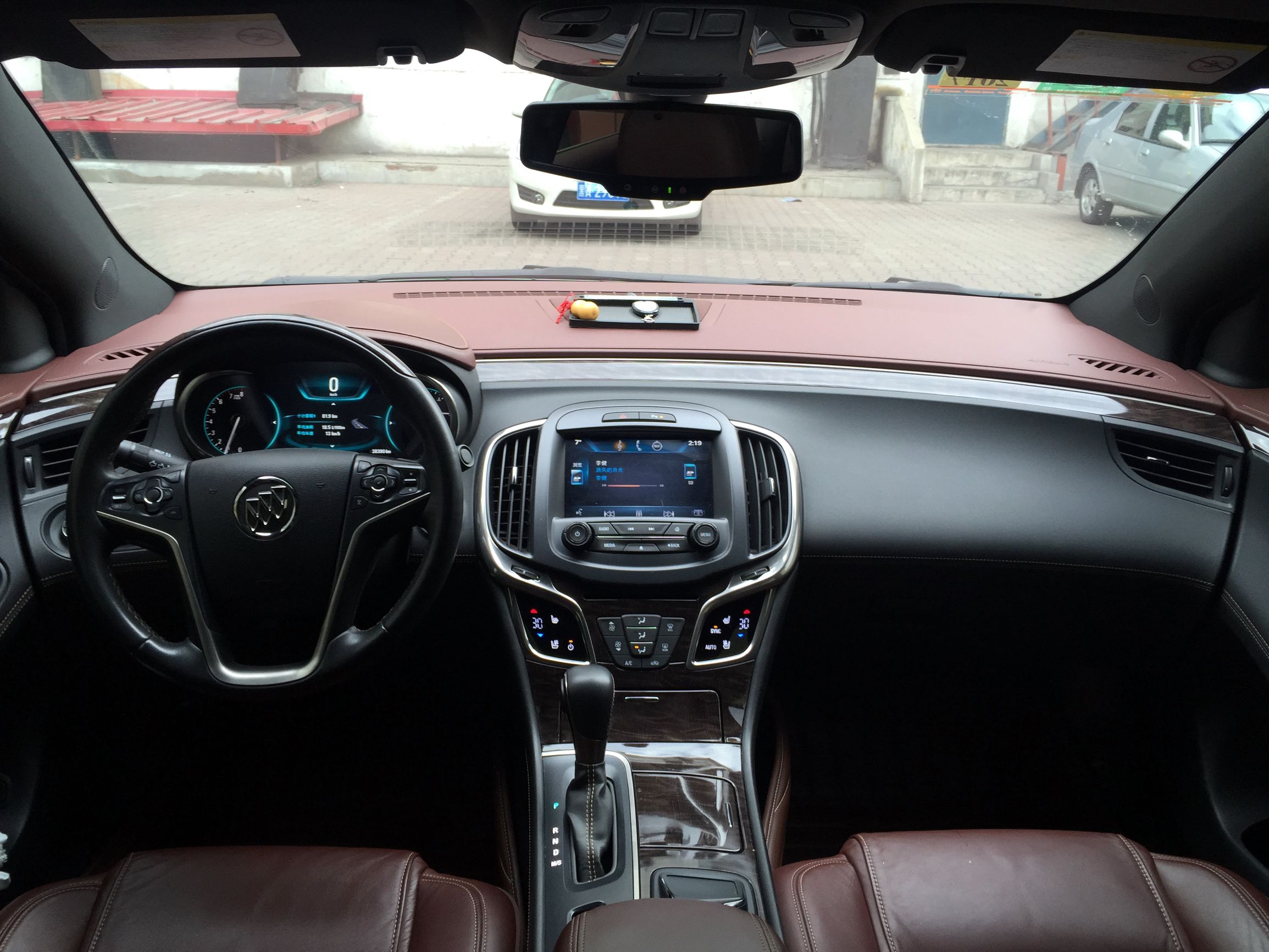 顽主-心血来潮，换个大车玩玩，别克13款君越用车感受！值得！