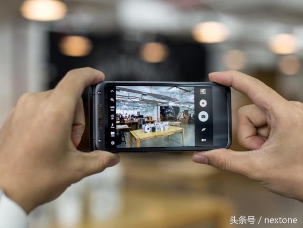 三星w2017还值得入手吗,为什么好多人喜欢三星