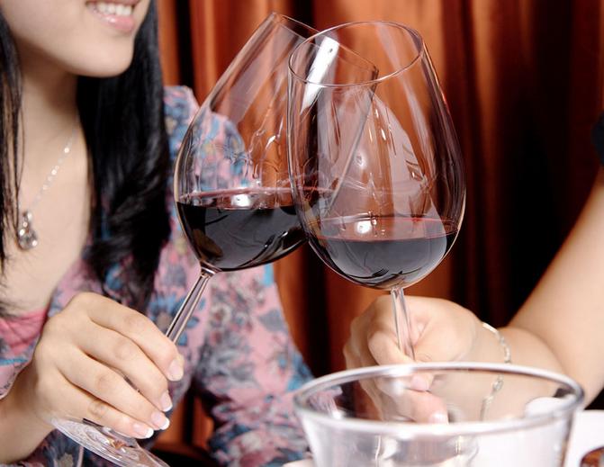 酒桌翻脸的朋友,酒桌上翻脸的人是什么心理