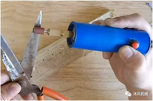 手电钻制作打磨神器,diy小型打磨机制作过程
