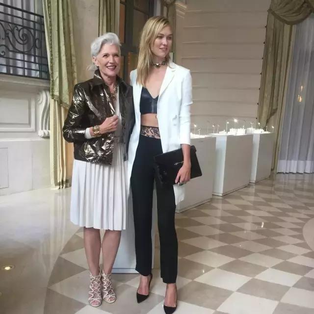 她是营养师，50年模特生涯，63岁还拍裸体封面！