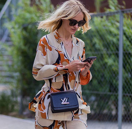 穿不错|纵使包包数千万独爱一只链条包