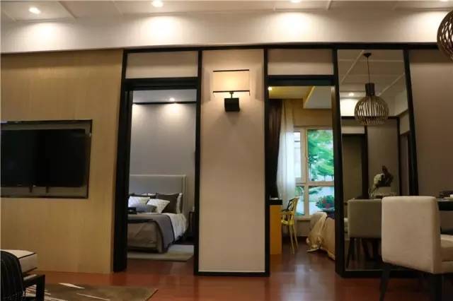 高性价比好房地铁口3室首付28万,首付29万二室一厅二卫房源