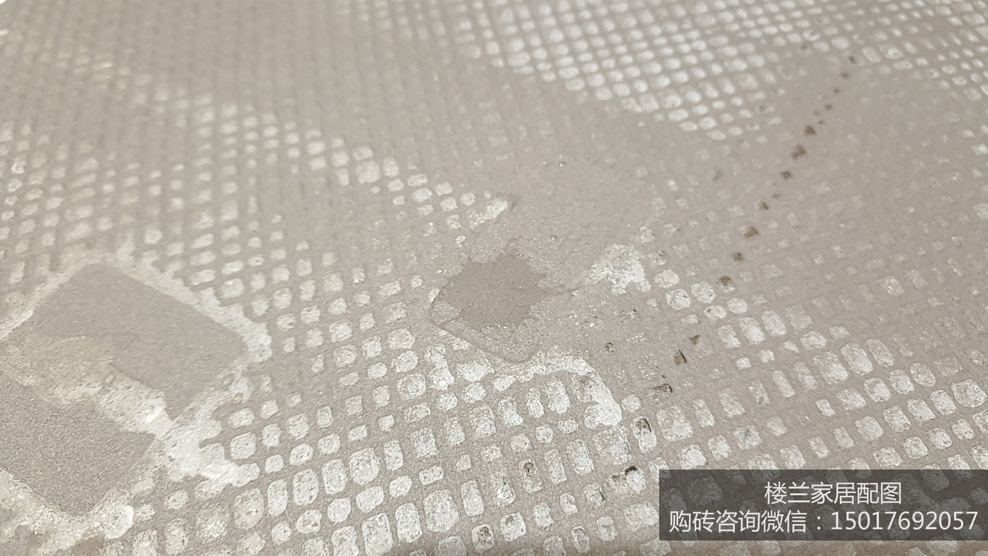 购买瓷砖的时候怎么看好坏,泡水瓷砖和不泡水瓷砖哪个质量好