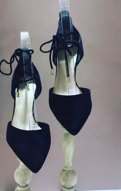 今日最流行的几款美鞋,能让你穿出时尚感的爆款美鞋