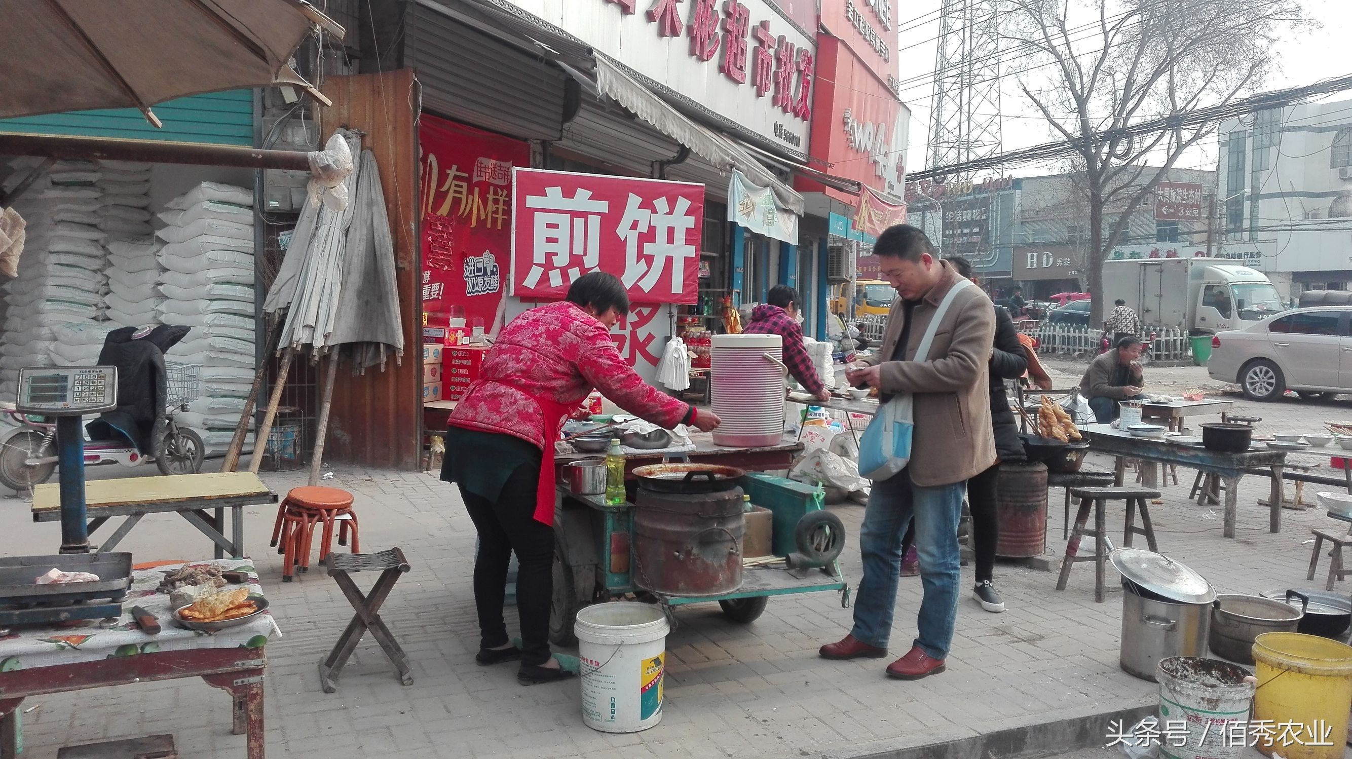 农村大姐卖鸡蛋的利润,农村大姐靠摊煎饼发家致富