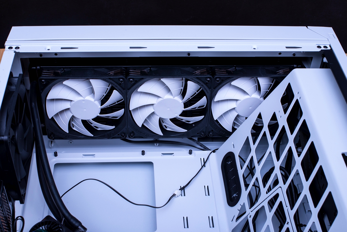 华硕电脑玩生化危机,华硕无畏15i生化危机