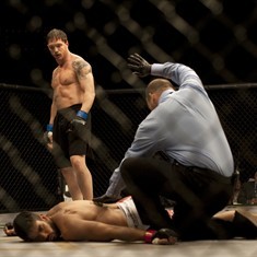 原谅的那一刻,他成为真勇士