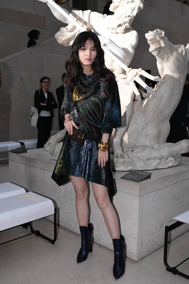 明星时装周观秀状态,巴黎时装周明星看秀的意义