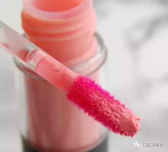 mac唇釉desire梅子色,圣罗兰唇釉和mac唇釉哪个好