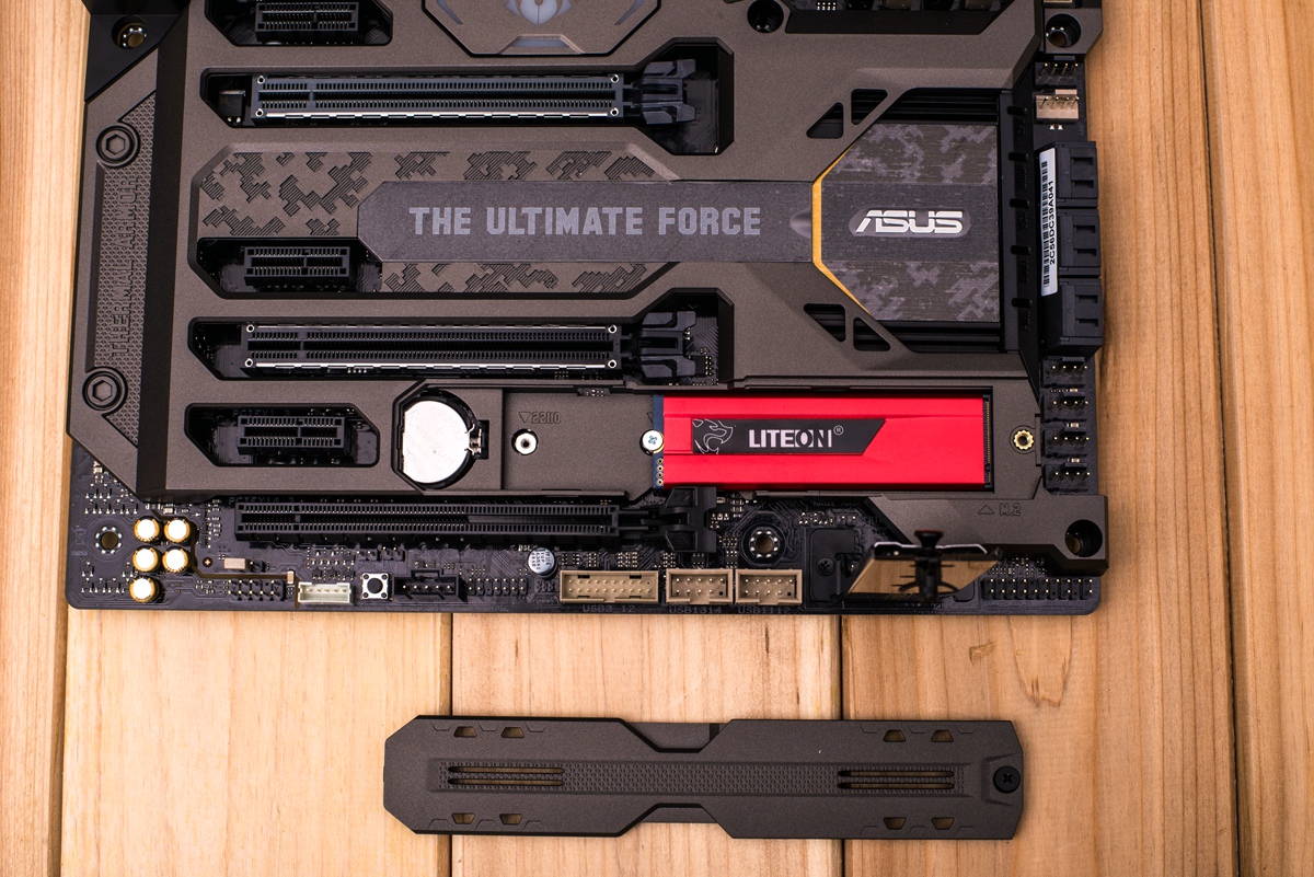 华硕电脑玩生化危机,华硕无畏15i生化危机