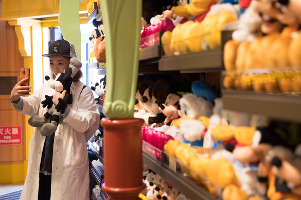 上海迪士尼乐园吃什么比较划算,上海迪士尼酒店住宿攻略