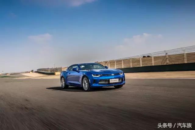 试驾科迈罗2020款野马,科迈罗rs和野马怎么选