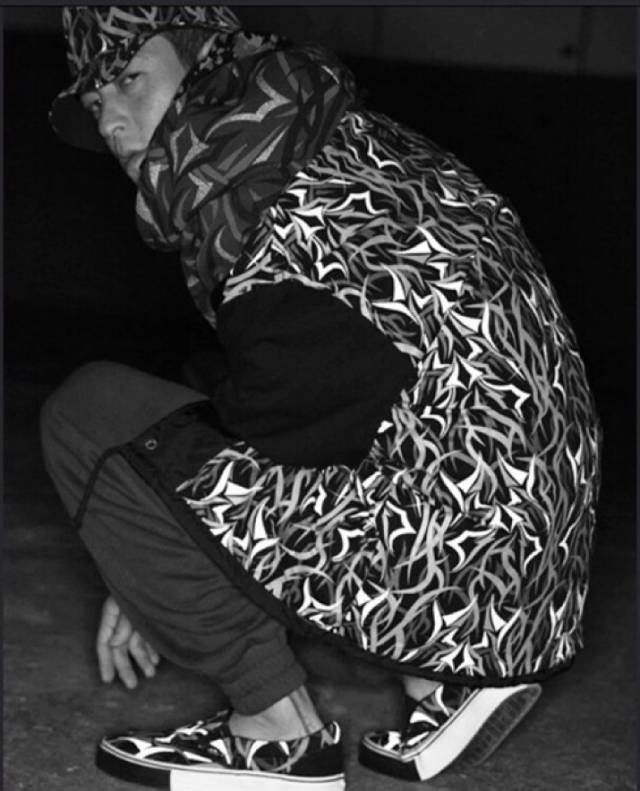 你们都在等秦舒培生孩子，而我却在关注CLOT悄悄上新