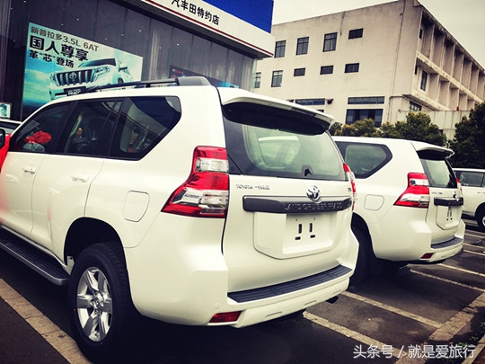 川西自驾游租丰田霸道多少钱一天,去西藏租一辆霸道大概多少钱