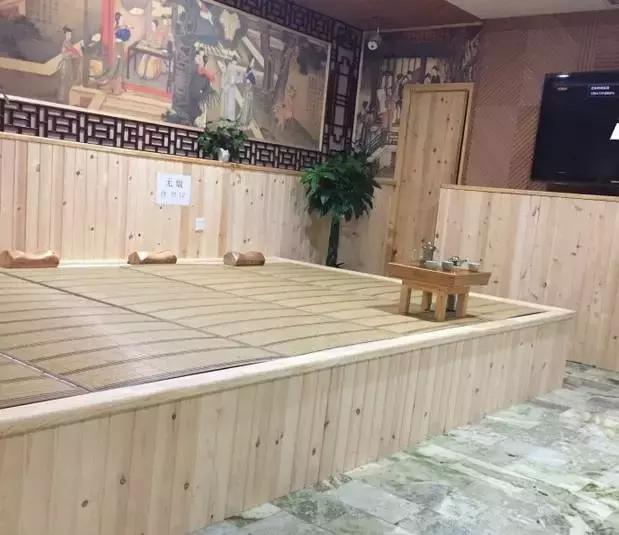 一起泡个温泉,温泉泡池冬天来一场暖暖温泉旅行