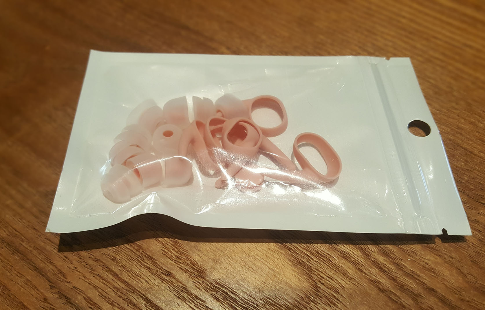 缤特力pv52000蓝牙耳机,缤特力5200蓝牙耳机能听音乐吗