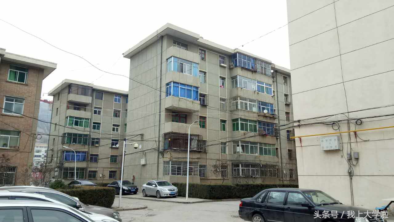 十分钟可以转完的延安大学医学院,我想,妈妈们到这儿会哭的!