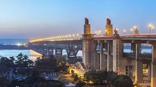 南京哪个区离新街口近,南京南边有哪几个区