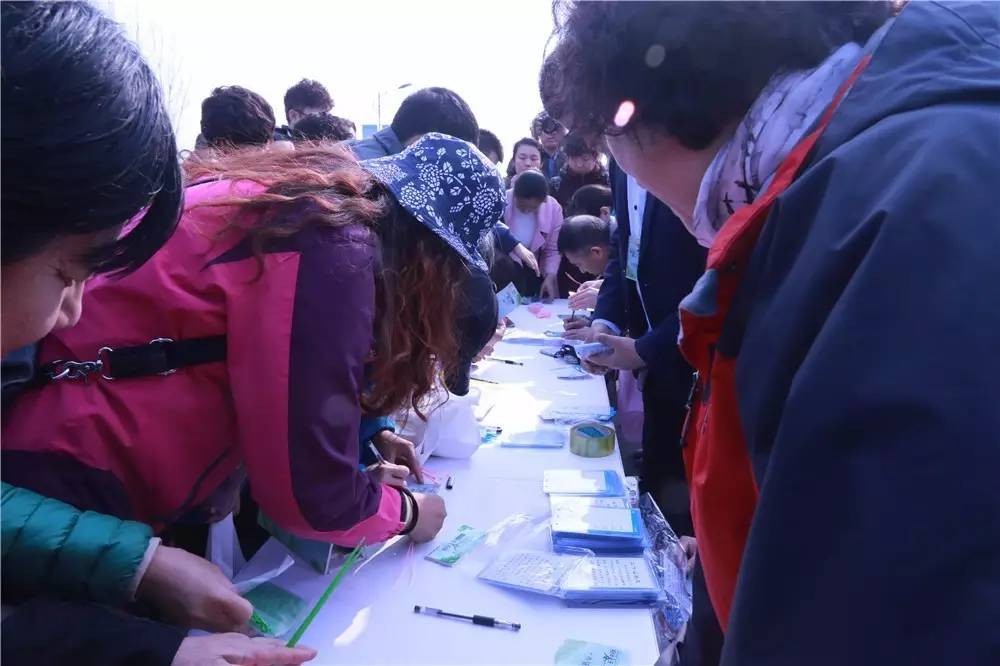 相伴春天绿色行——东胜集团携手北京铭艺植树节绿色公益行动圆满完成