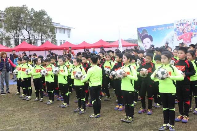 靖哥哥去哪里了,靖哥哥旅行