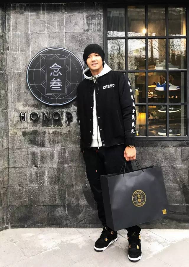 娼潵娼叮鏈嶉グ,娼潵娼叮绮惧搧绔ヨ姗辩獥