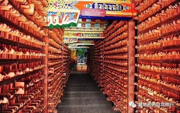 成都出发—川藏南线-北线-丹巴-色达五明佛学院-亚青寺-德格印经院-昌都-然乌湖-来古冰川-波密-林芝-拉萨经典十二日游