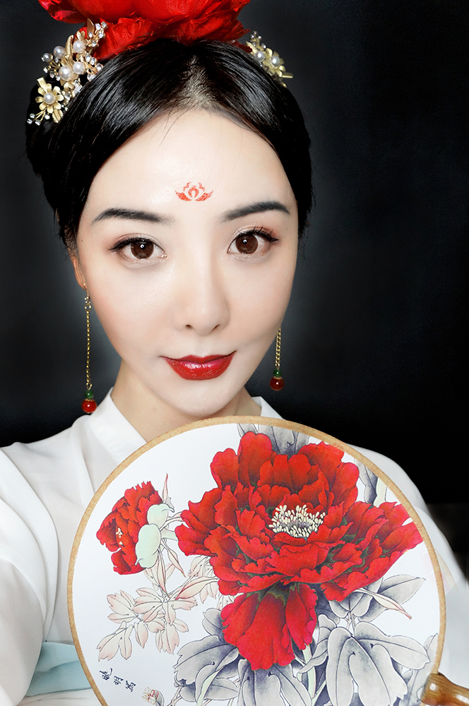 「kiko」中了大唐农药得毒，学学沈珍珠美出天际的桃花妆