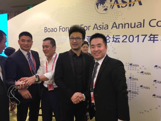 碎乐赞助博鳌文化沙龙和徐悲鸿长孙一起谈创意与坚持