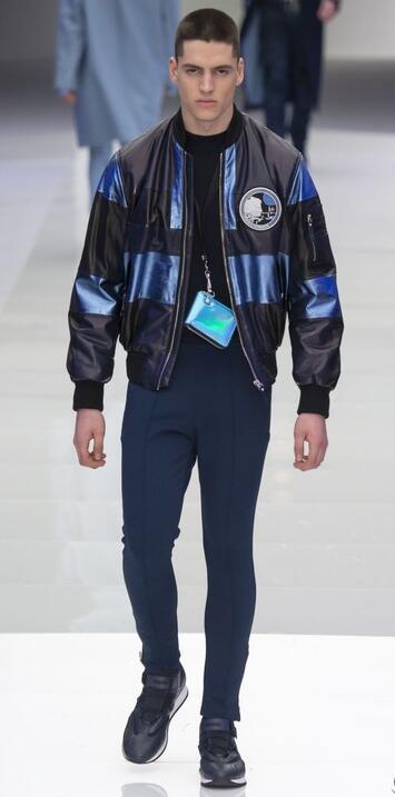 世界十大服装品牌男装,男装t恤夏季世界品牌大全