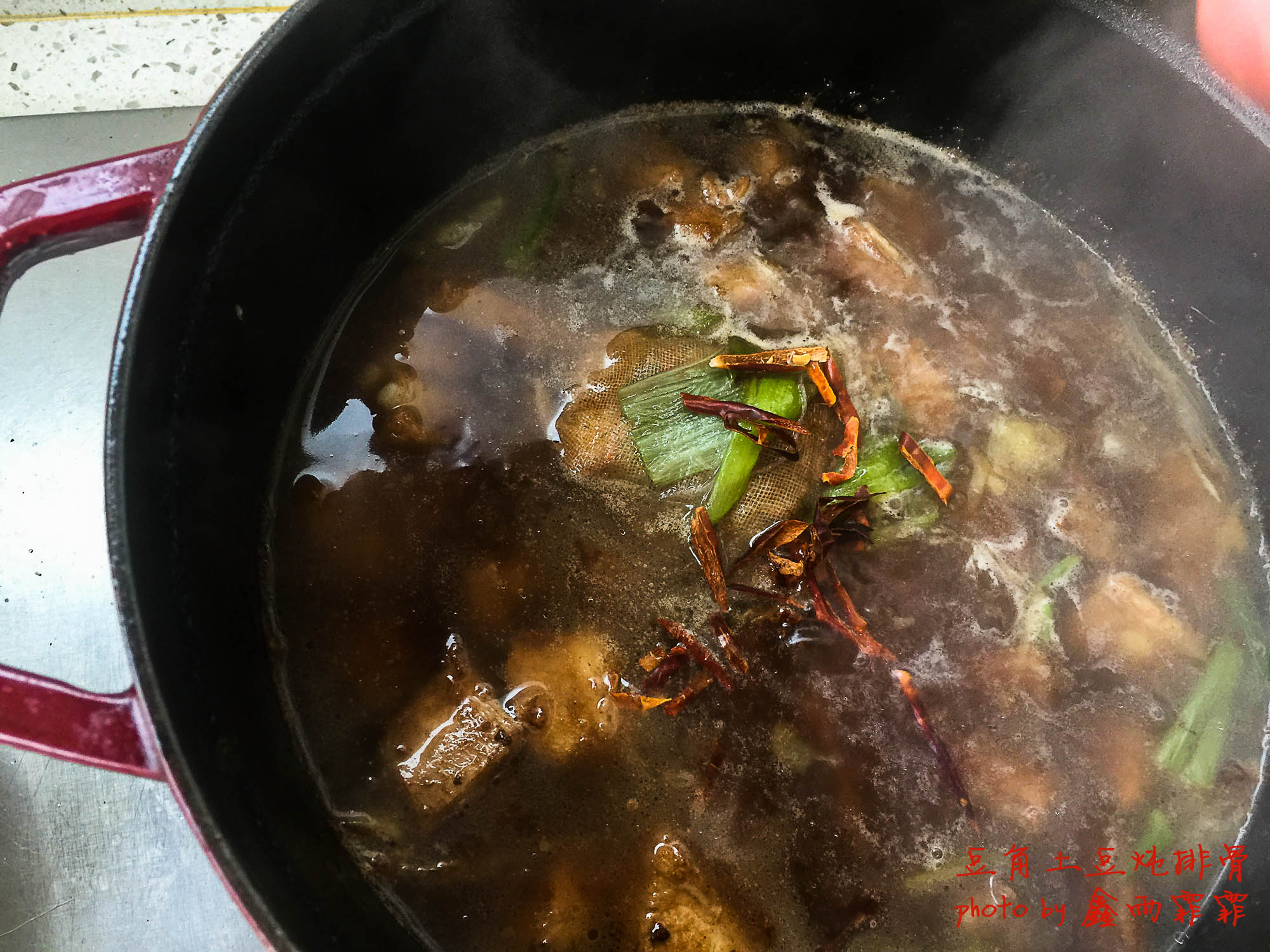 为什么自己做的排骨嚼不动,排骨做时腥味特别大什么原因